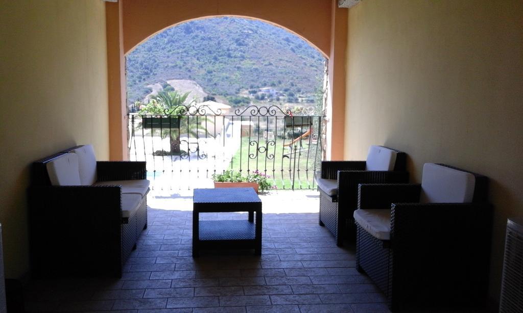 Hotel Cardedu Bagian luar foto