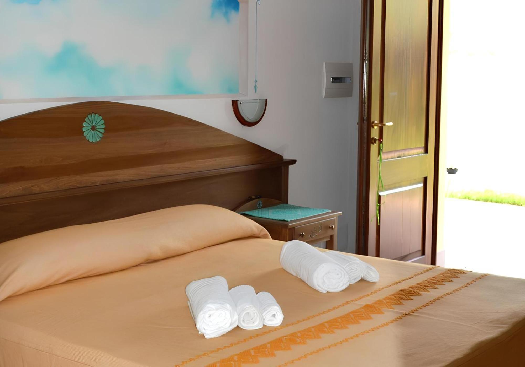 Hotel Cardedu Bagian luar foto