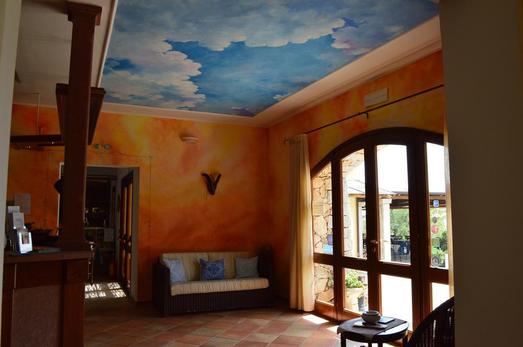 Hotel Cardedu Bagian luar foto