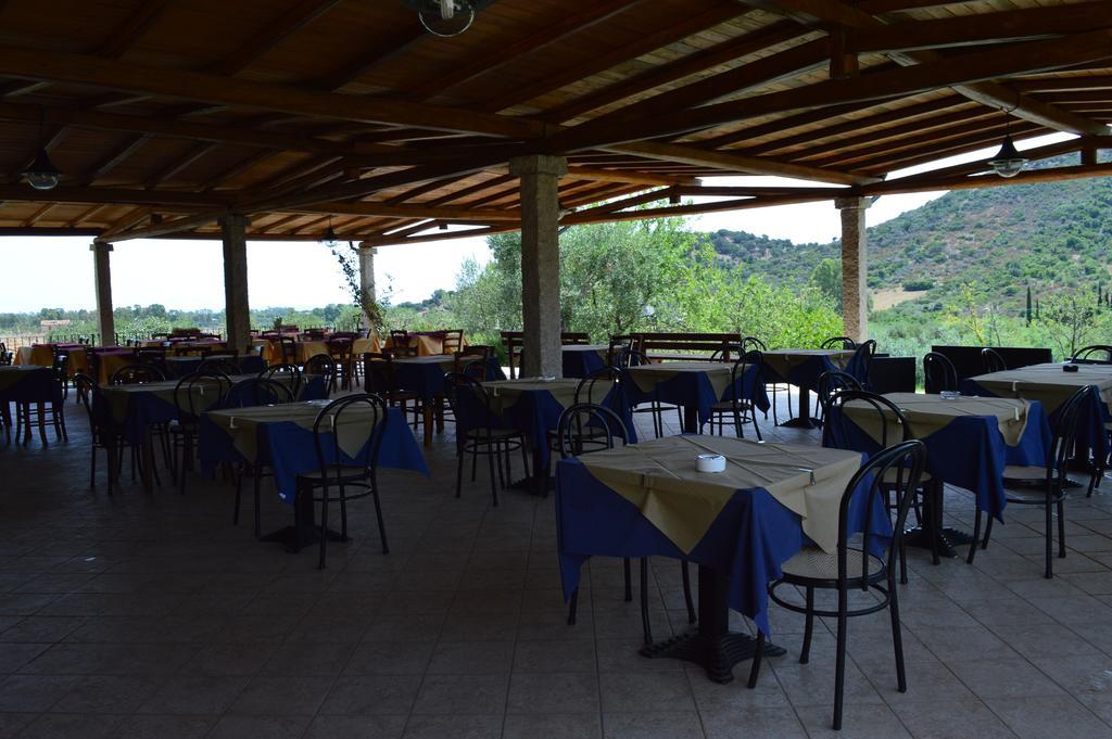 Hotel Cardedu Bagian luar foto