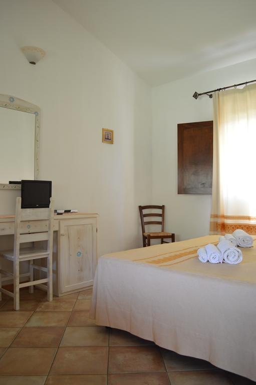 Hotel Cardedu Bagian luar foto