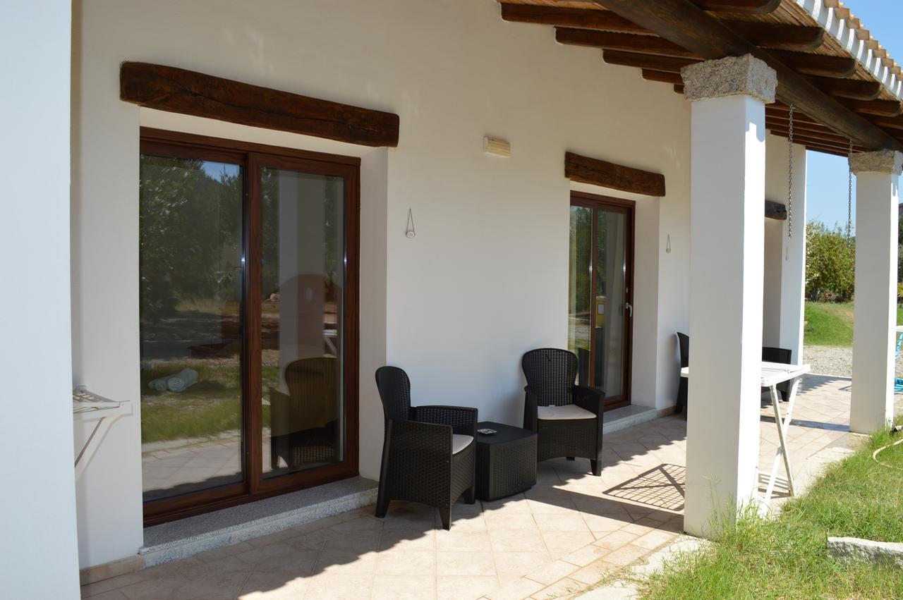 Hotel Cardedu Bagian luar foto